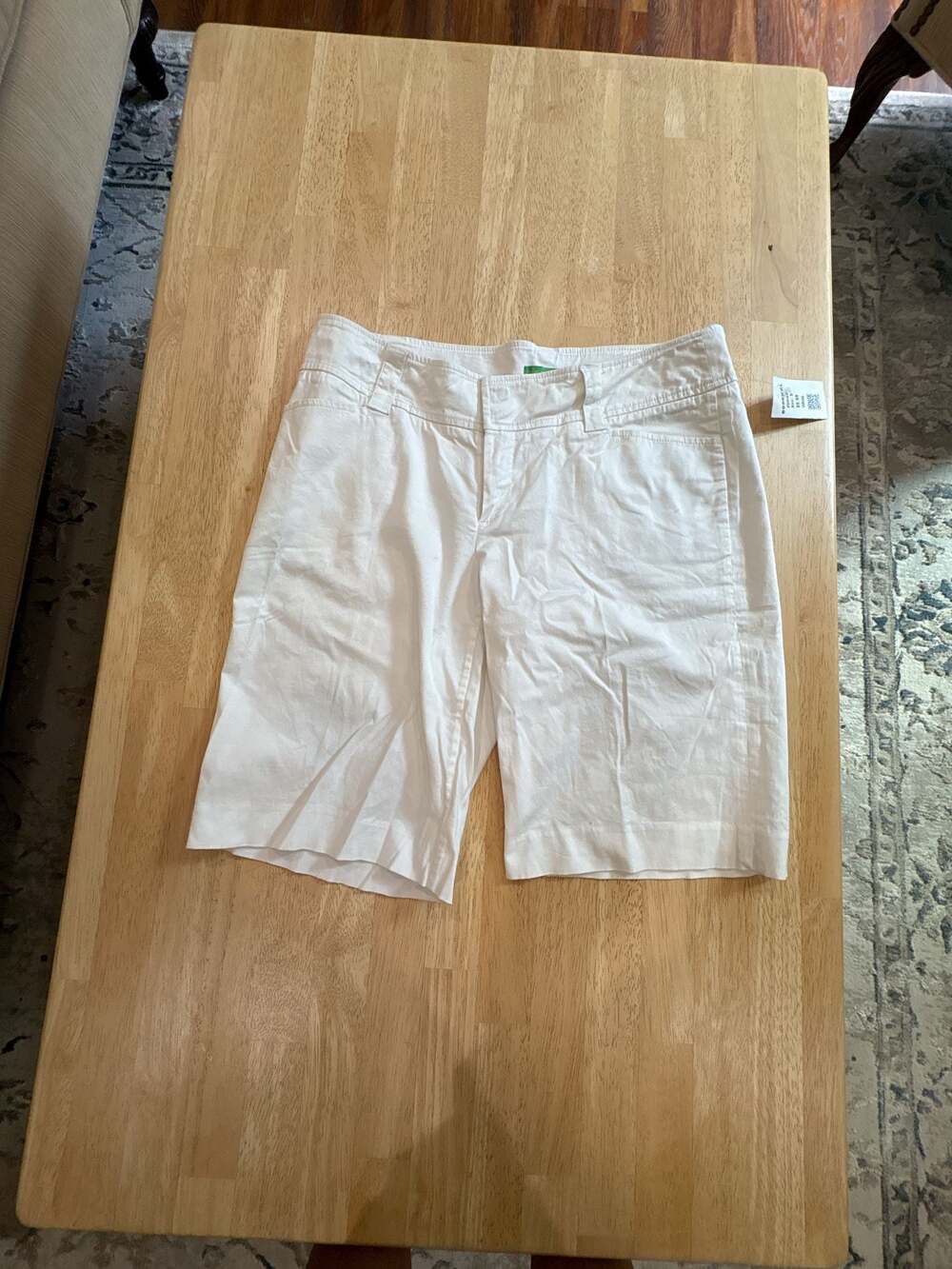 Lilly Pulitzer Palm Beach Fit White Bermuda Shorts, Size 6